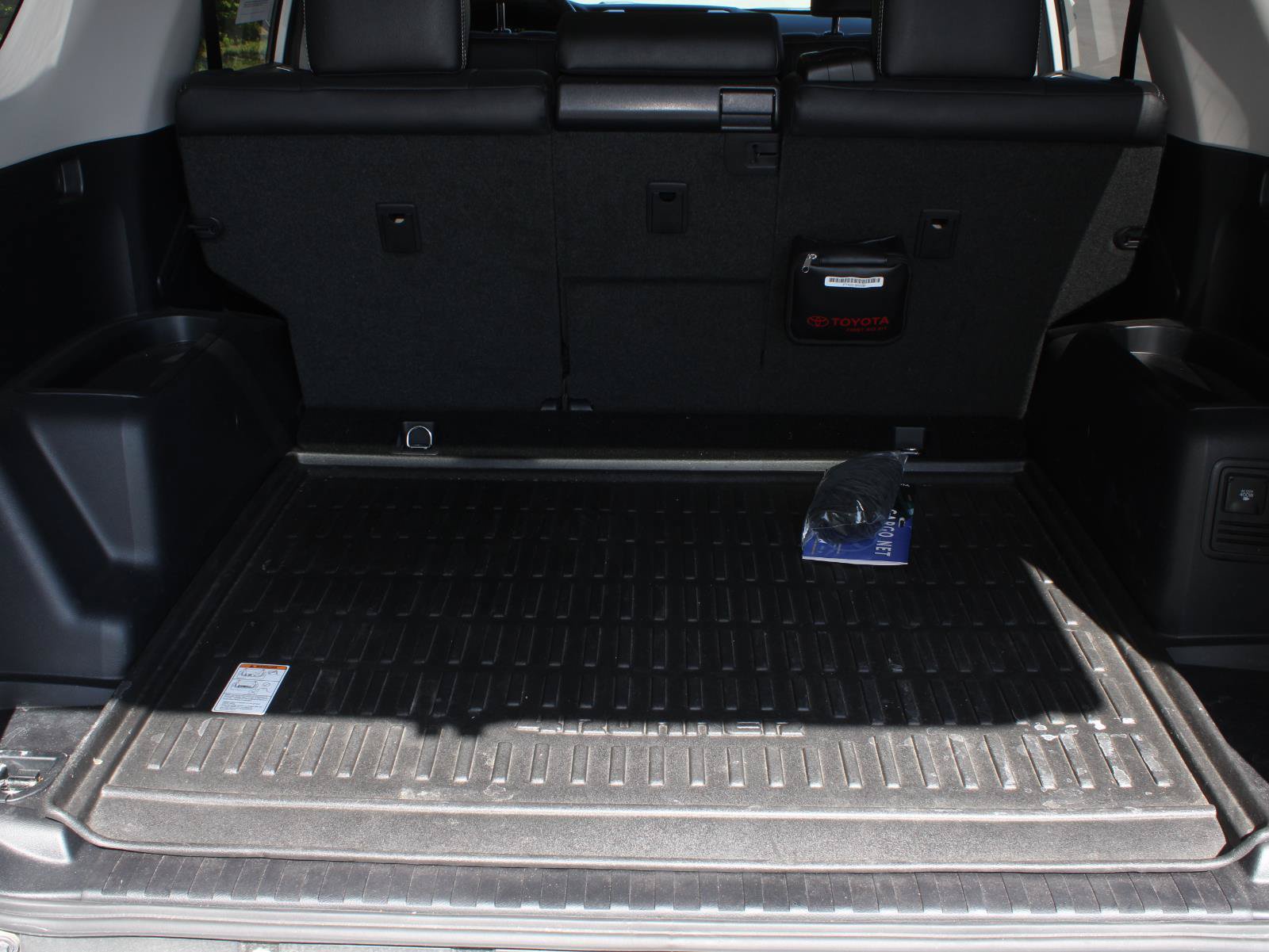 Used 2021 Toyota 4Runner Limited AWD/4WD image 8
