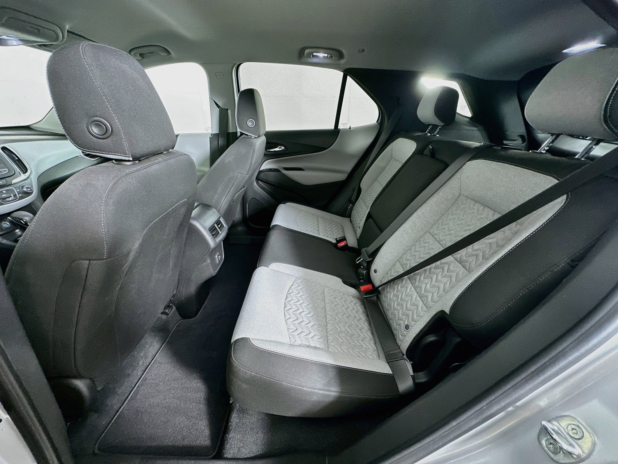Used 2022 Chevrolet Equinox LT AWD/4WD image 26