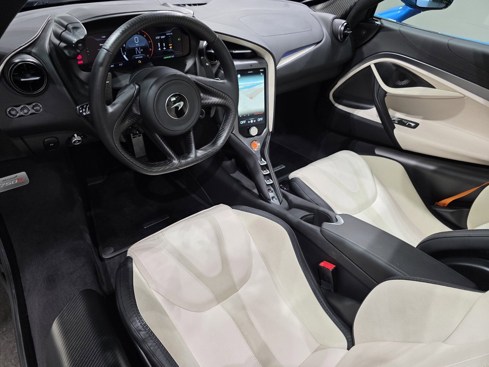 Used 2025 McLaren 750S image 7