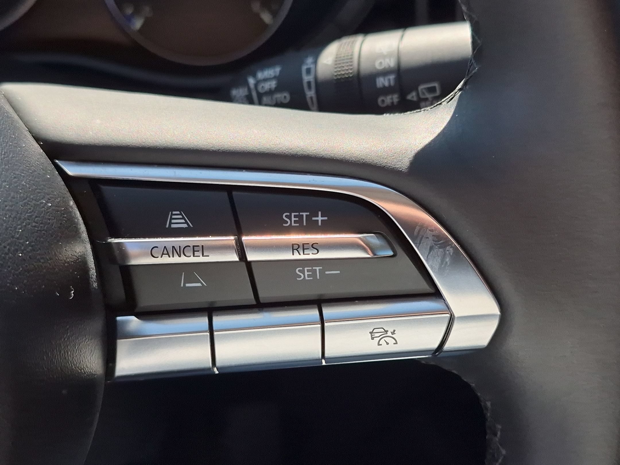 Used 2024 MAZDA CX-50 AWD 2.5 S w/ Premium Package image 18