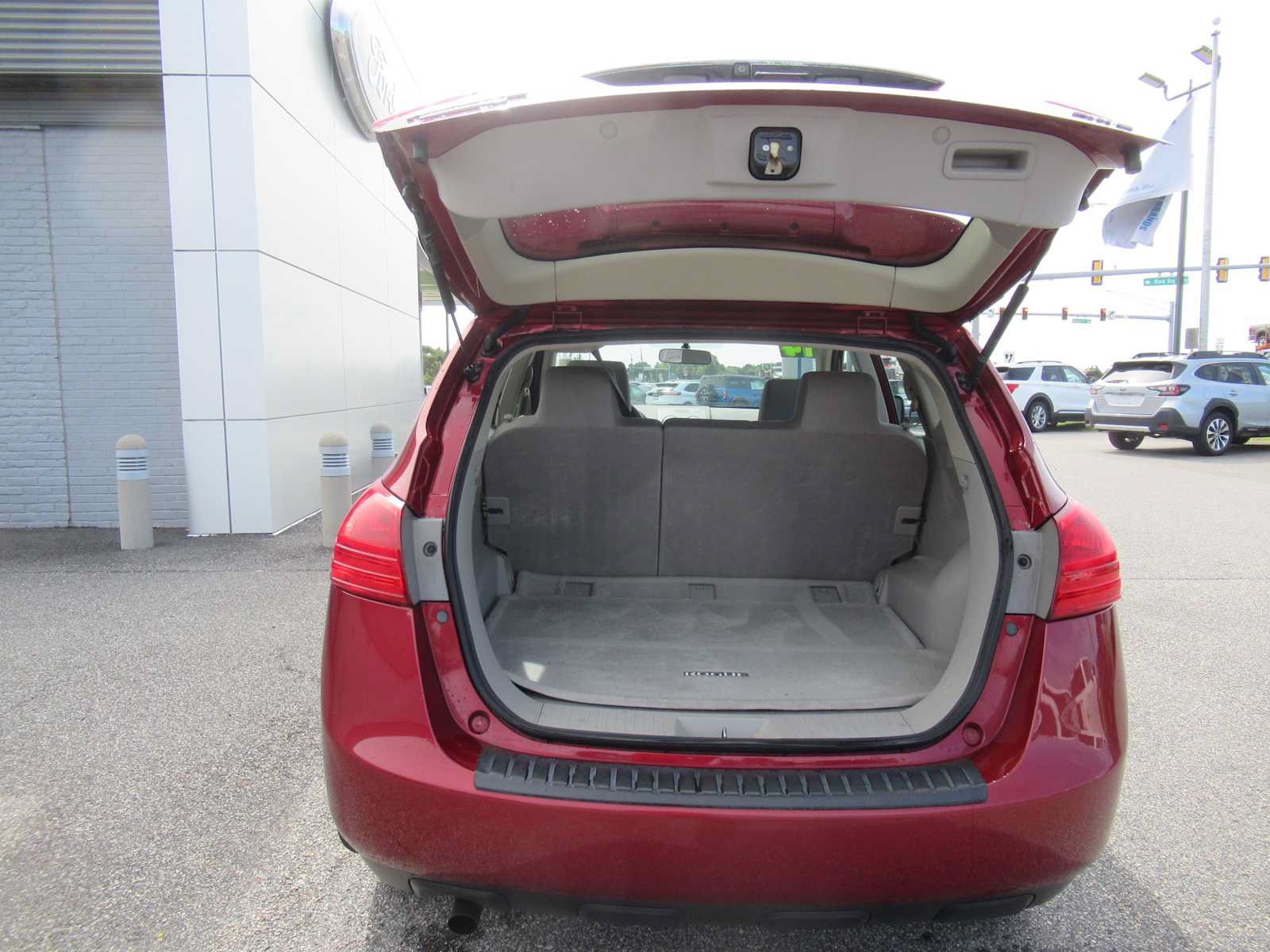 Used 2014 Nissan Rogue S w/ Convenience Package AWD/4WD image 19
