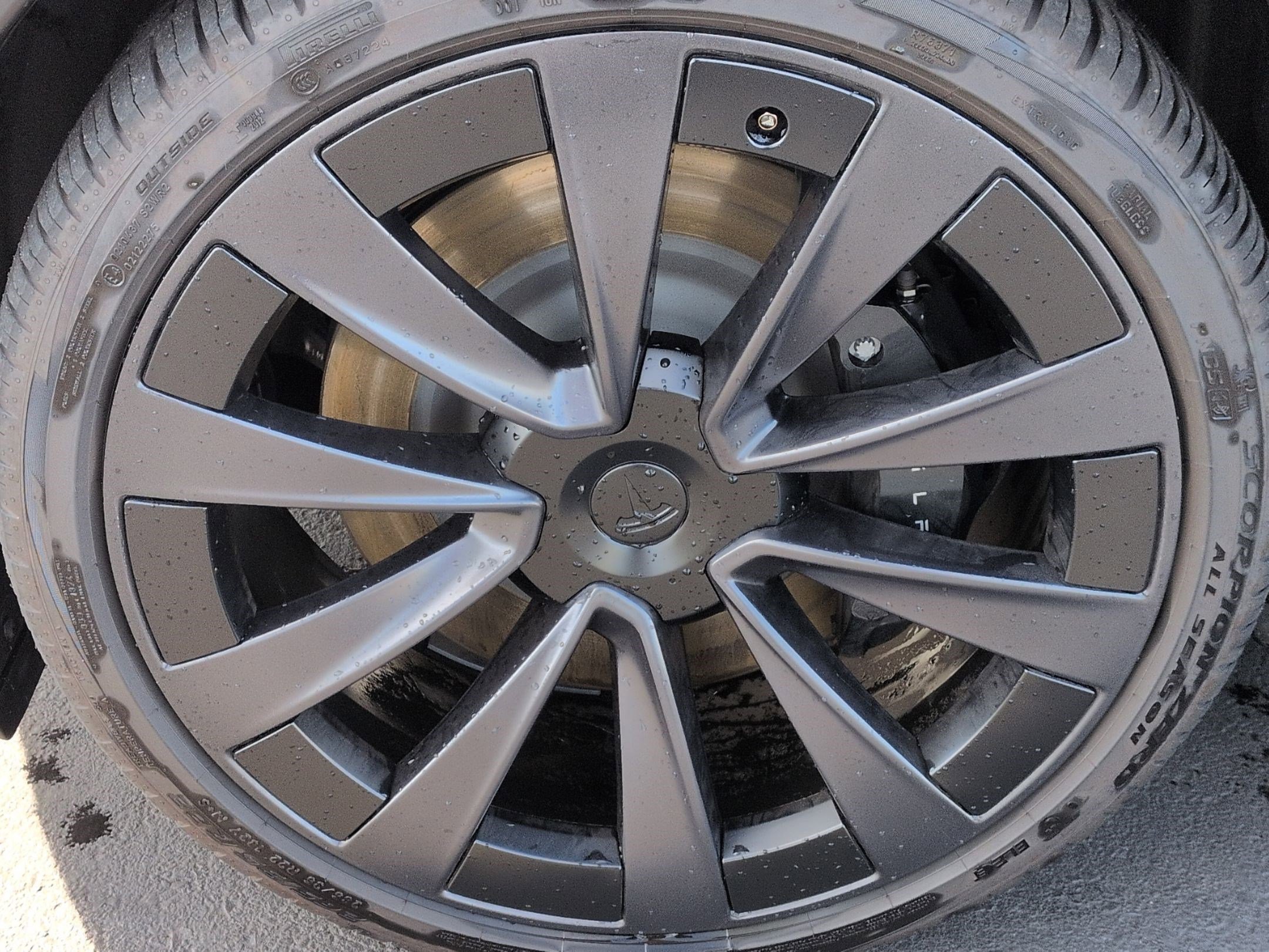 Used 2024 Tesla Model X image 13