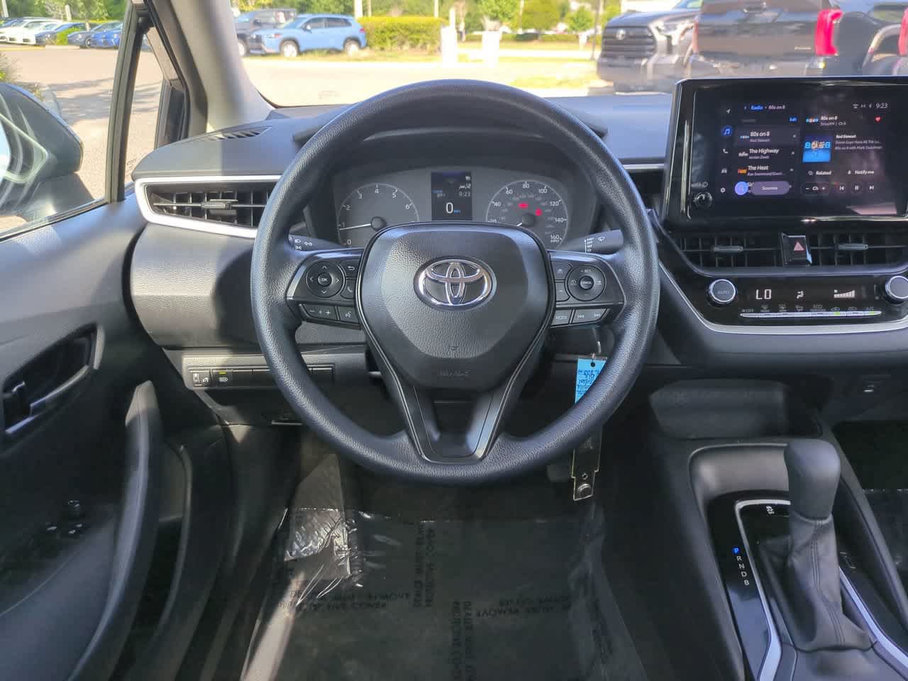 Certified 2025 Toyota Corolla LE FWD image 15