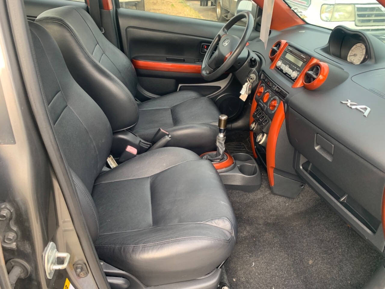 Used 2004 Scion xA FWD image 12