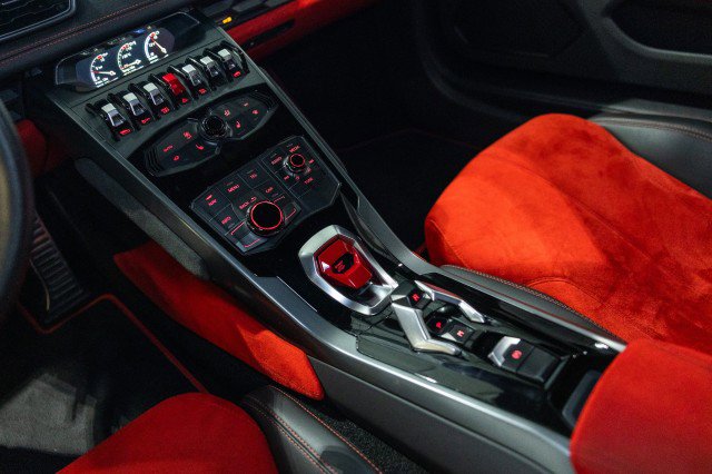 Used 2015 Lamborghini Huracan LP 610-4 image 19