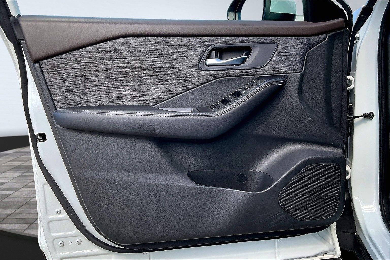 Certified 2022 Nissan Rogue SV image 30