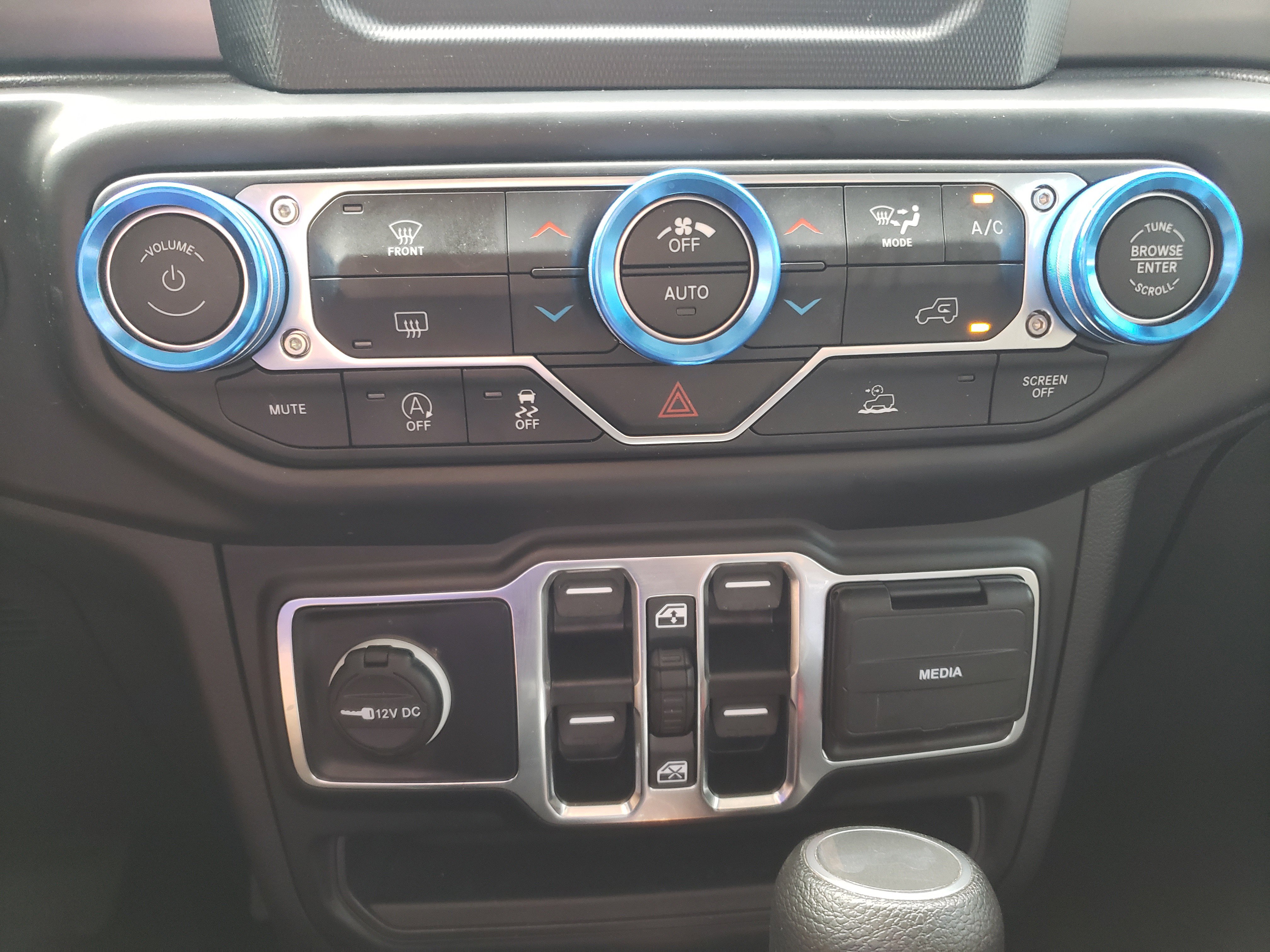 Used 2023 Jeep Wrangler Unlimited Sport image 23