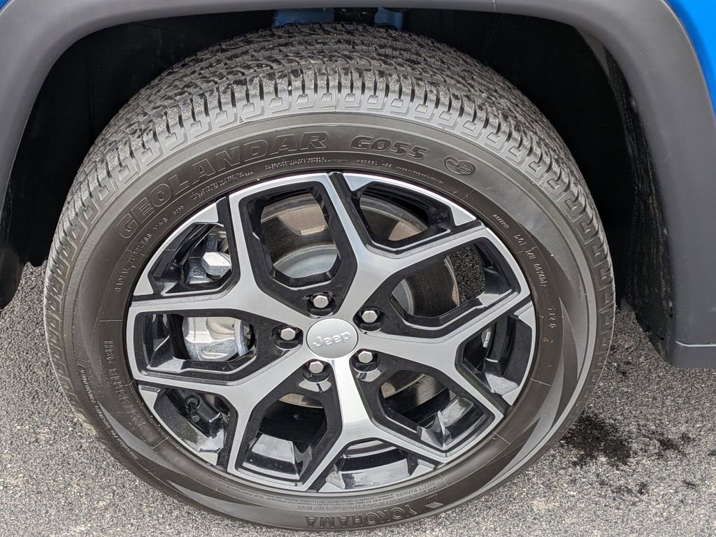 Used 2024 Jeep Compass Limited w/ Sun and Sound Group image 10