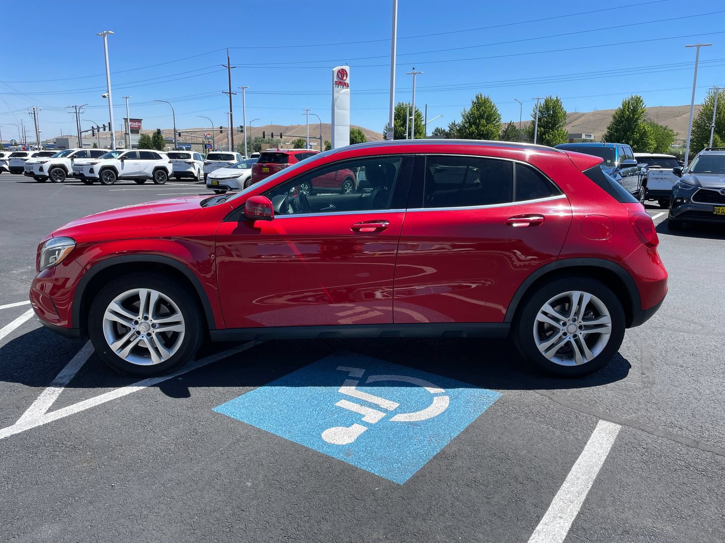 Used 2016 Mercedes-Benz GLA 250 4MATIC image 6