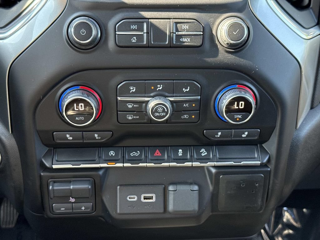 Used 2020 Chevrolet Silverado 1500 RST w/ True North Edition AWD/4WD image 6