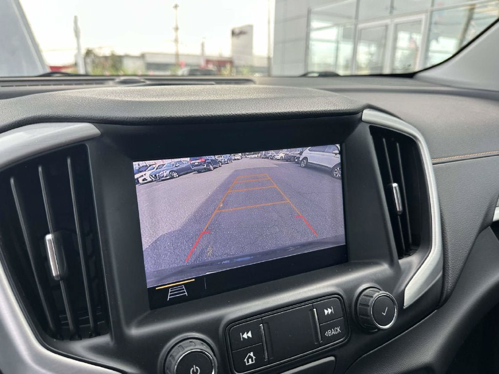 Used 2019 GMC Terrain SLT w/ Preferred Package AWD/4WD image 18