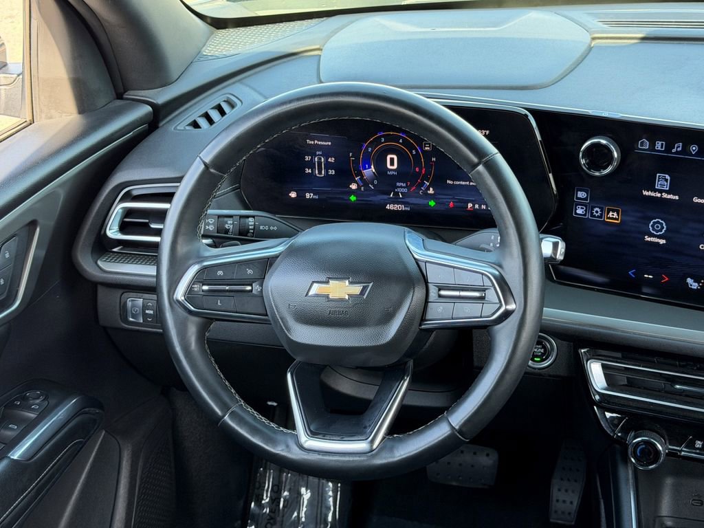 Used 2024 Chevrolet Traverse LT image 19