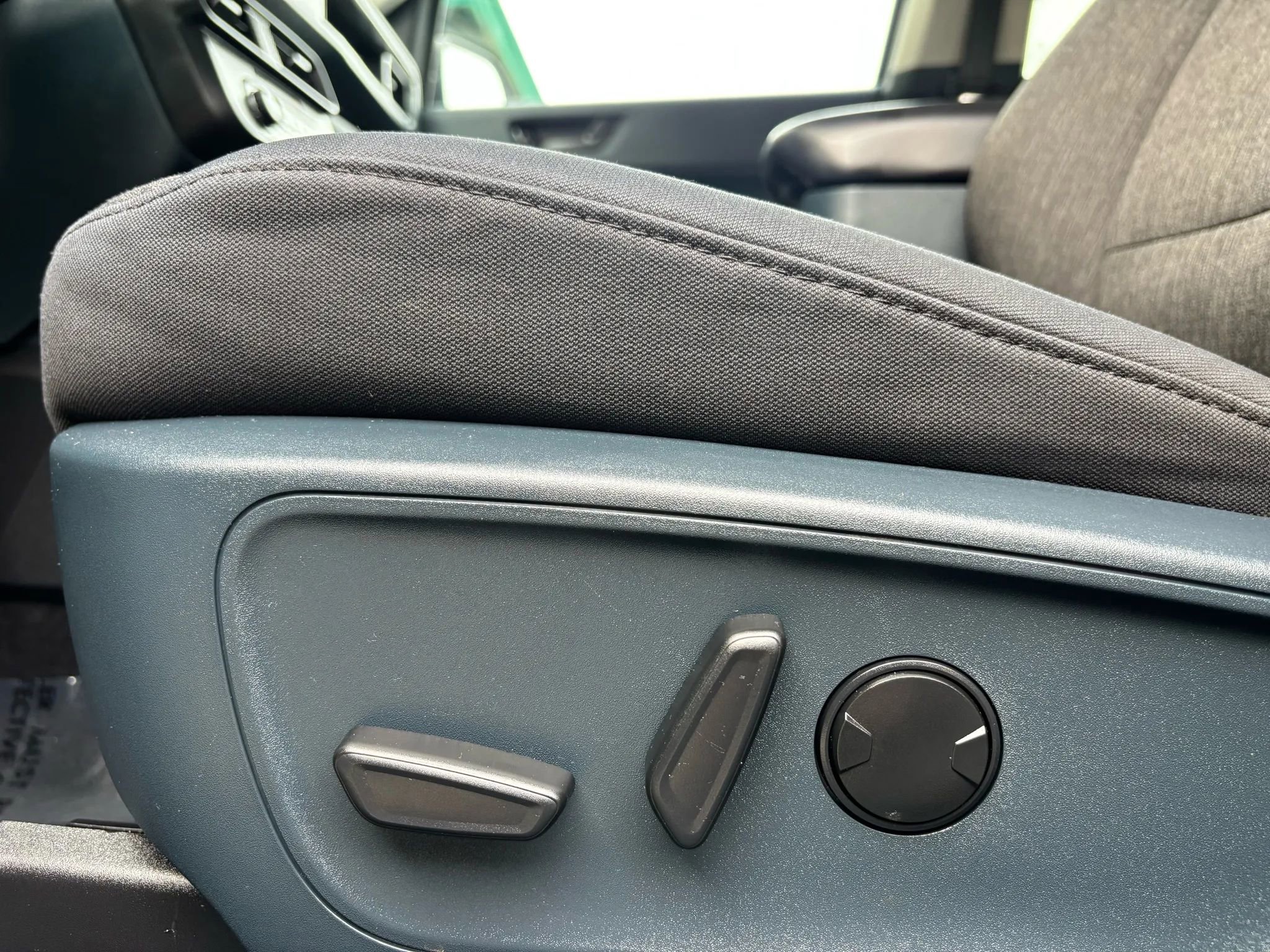 Used 2025 Ford Maverick XLT w/ XLT Luxury Package image 19