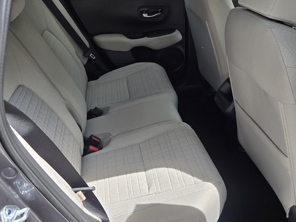 Certified 2027 Honda HR-V LX image 16
