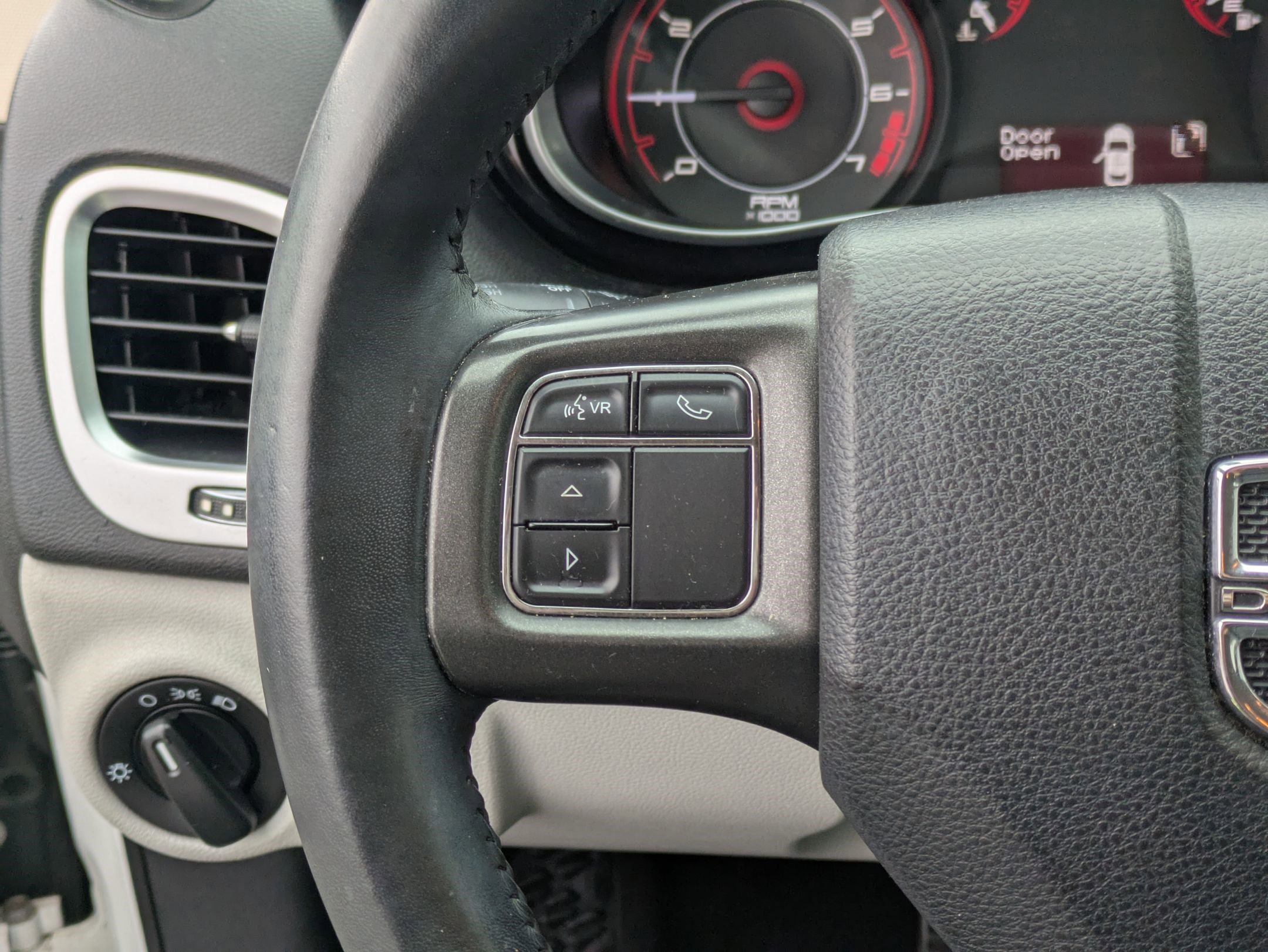 Used 2013 Dodge Dart SXT w/ Popular Equipment Group FWD image 19