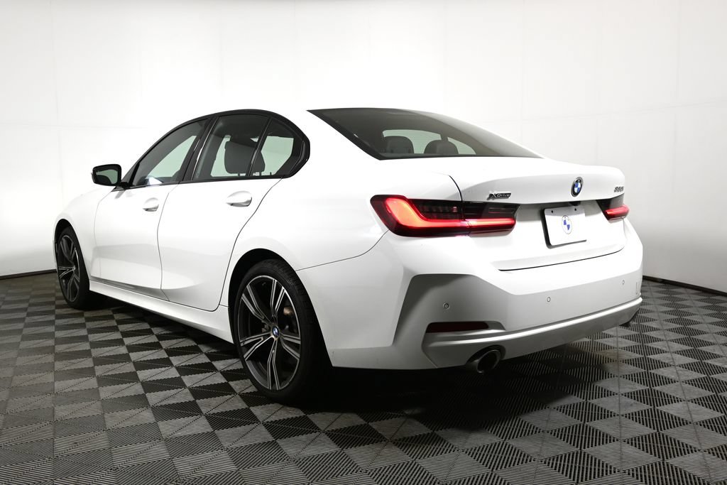 Certified 2023 BMW 330i xDrive Sedan w/ Driving Assistance Package AWD/4WD image 9