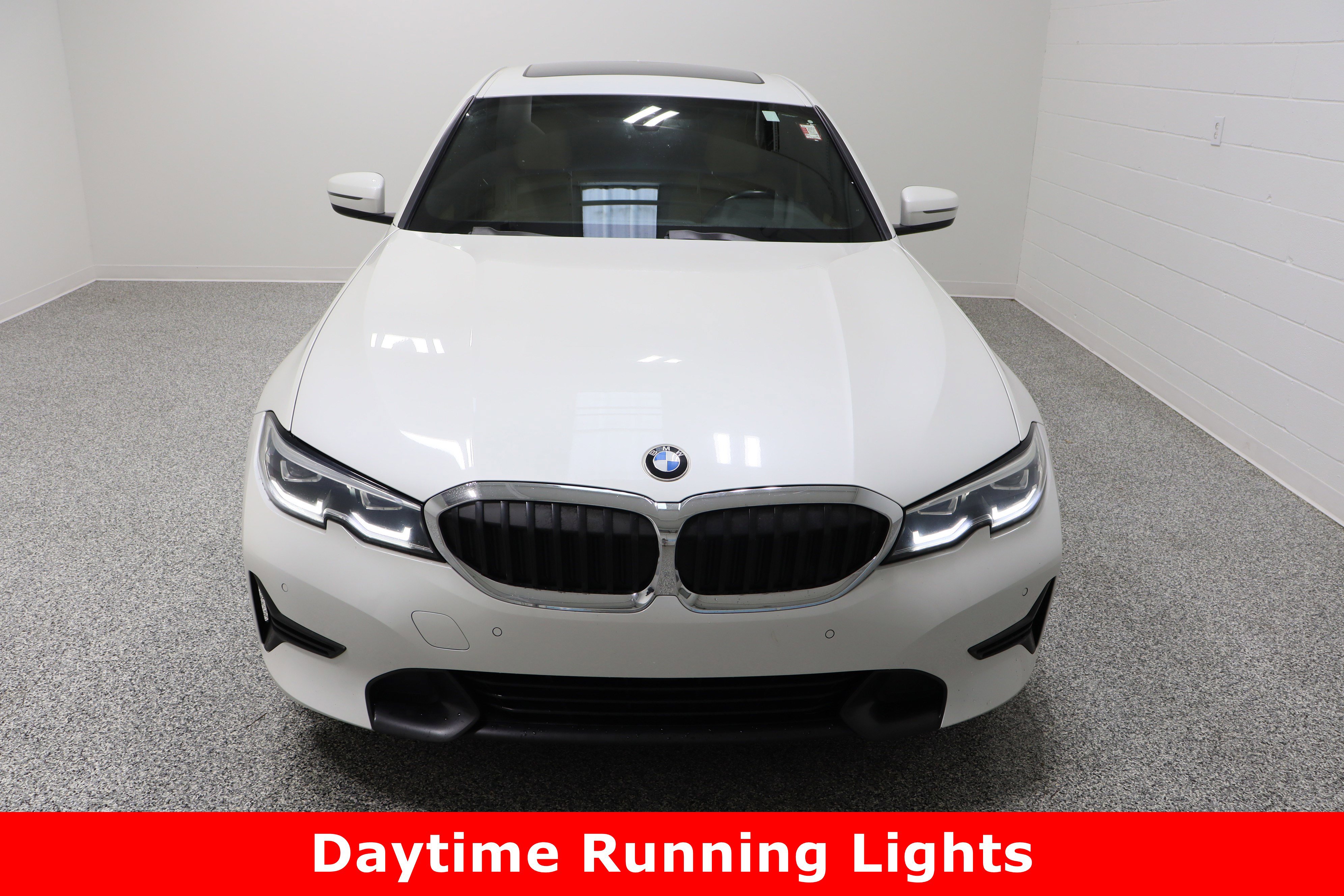 Used 2020 BMW 330i Sedan w/ Convenience Package image 3