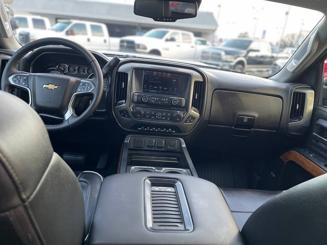 Used 2017 Chevrolet Silverado 3500 High Country w/ Duramax Plus Package AWD/4WD image 11