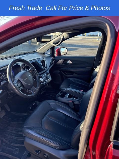 Used 2019 Chrysler Pacifica Touring-L Plus w/ Advanced Safetytec Group image 10