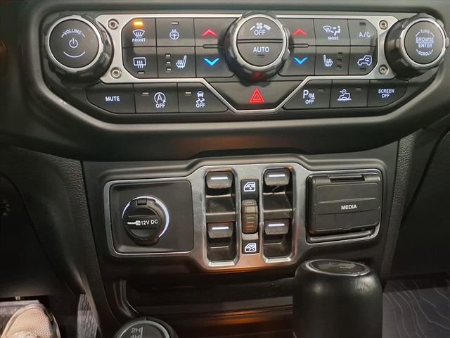 Used 2023 Jeep Wrangler Altitude image 25