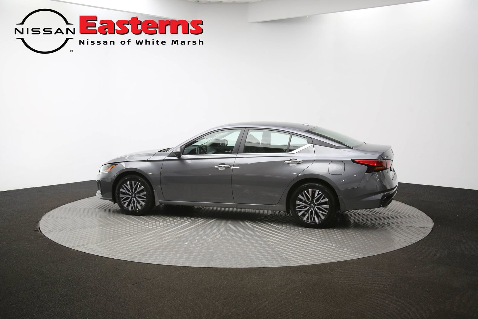 Used 2024 Nissan Altima 2.5 SV w/ SV Premium Package image 61