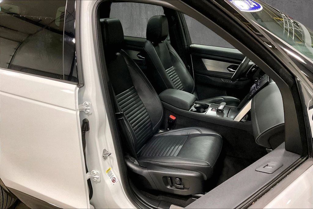 Certified 2024 Land Rover Discovery Sport Dynamic SE AWD/4WD image 29