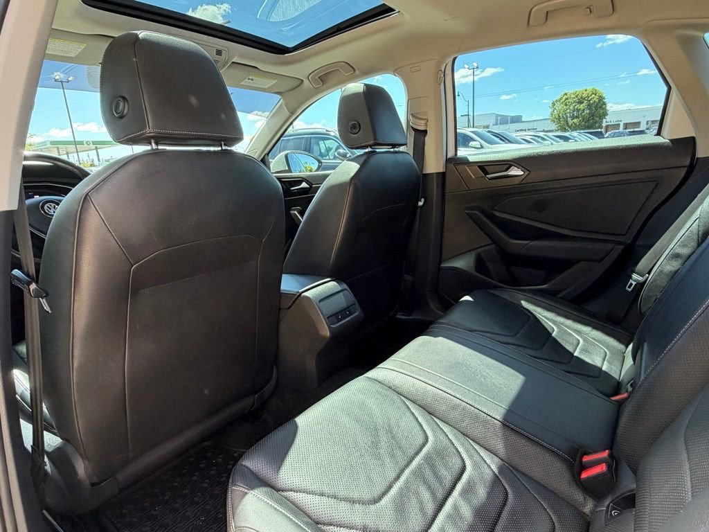 Used 2019 Volkswagen Jetta SEL Premium FWD image 14