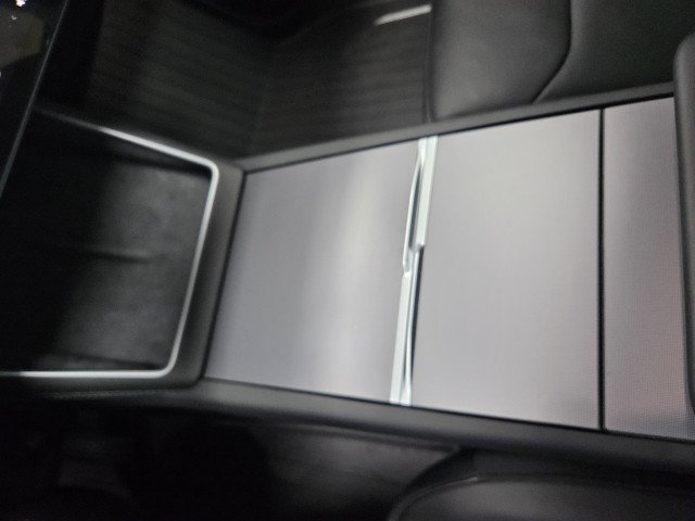 Used 2026 Tesla Model Y 2WD image 24