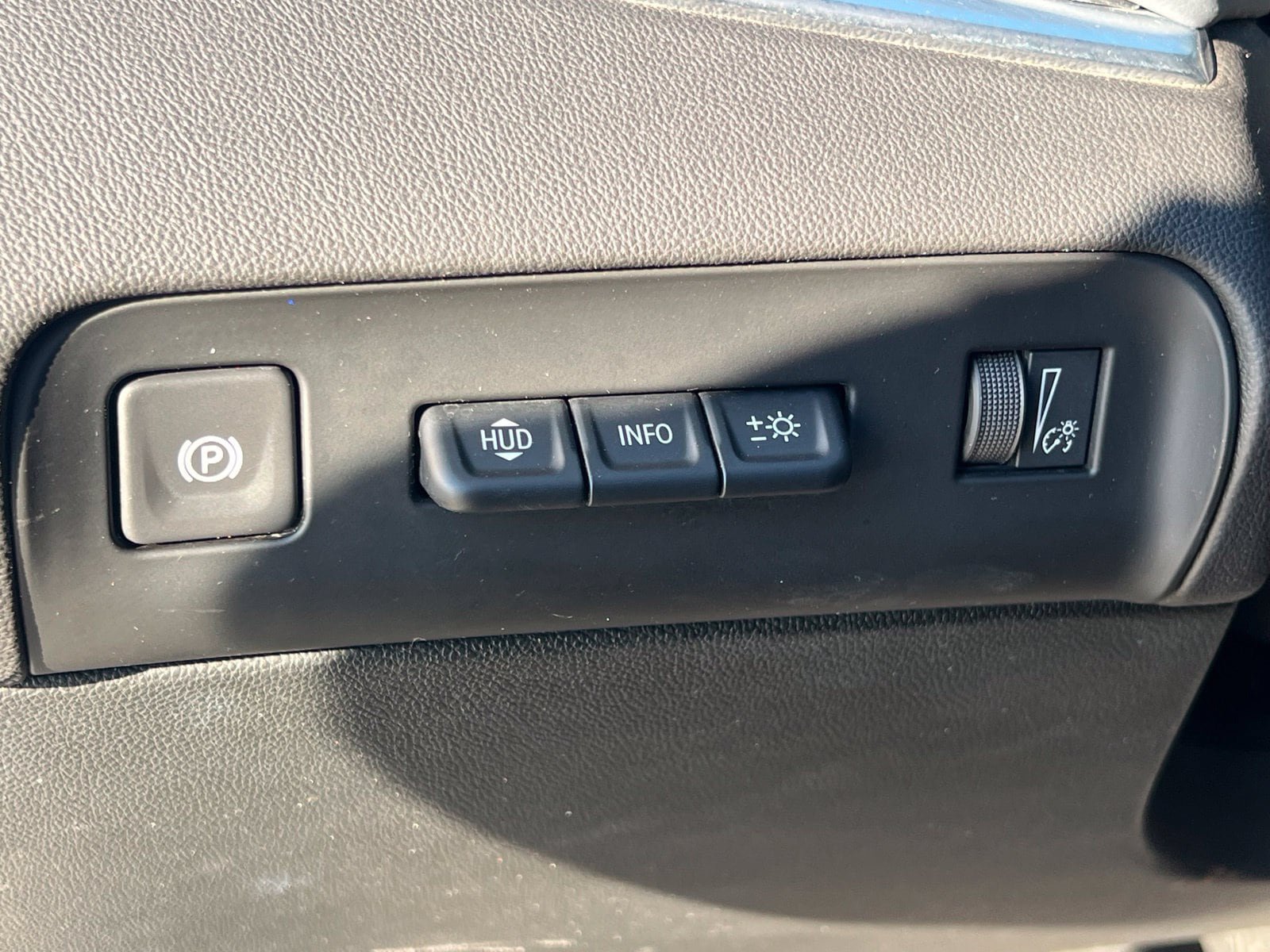 Used 2022 Buick Enclave Premium FWD image 30