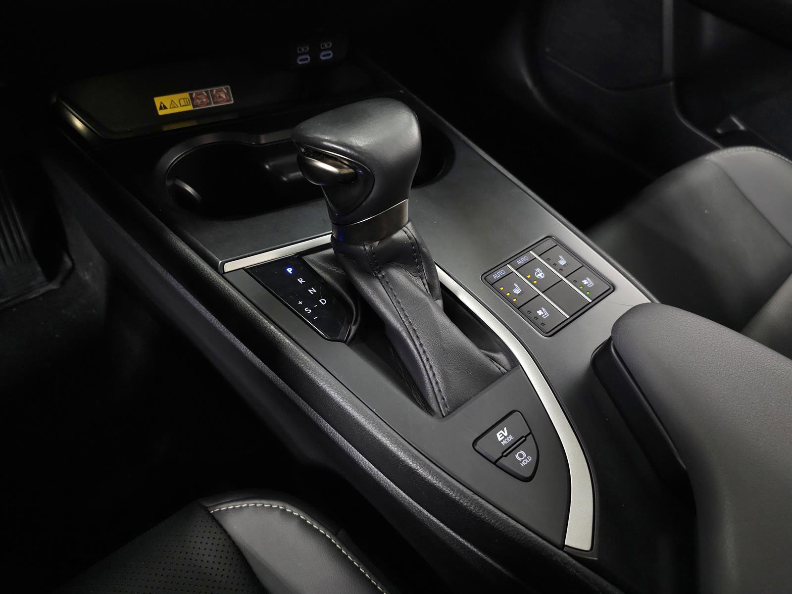 Certified 2023 Lexus UX 250h F Sport w/ Accessory Package (Z2) image 30