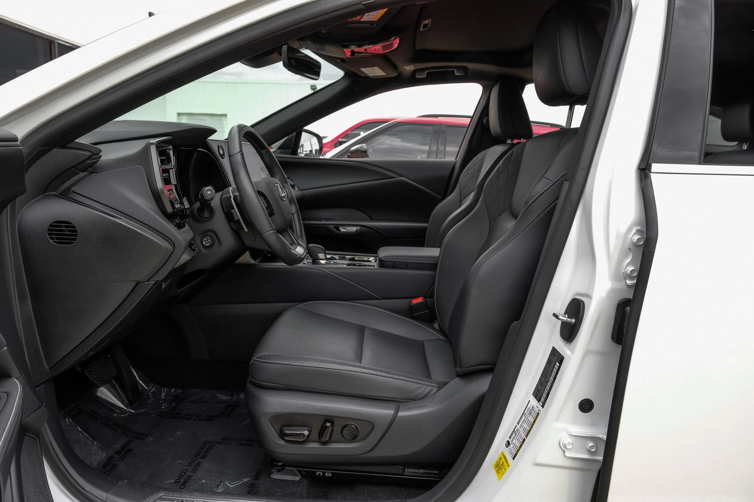 Used 2025 Lexus RX 350 Premium FWD image 4