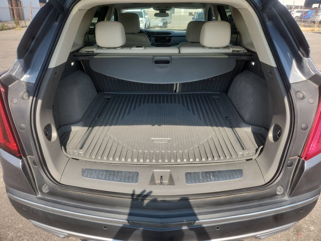 Used 2021 Cadillac XT5 Premium Luxury w/ LPO, Floor Liner Package FWD image 22