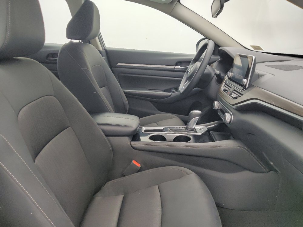 Used 2023 Nissan Altima 2.5 SV image 21