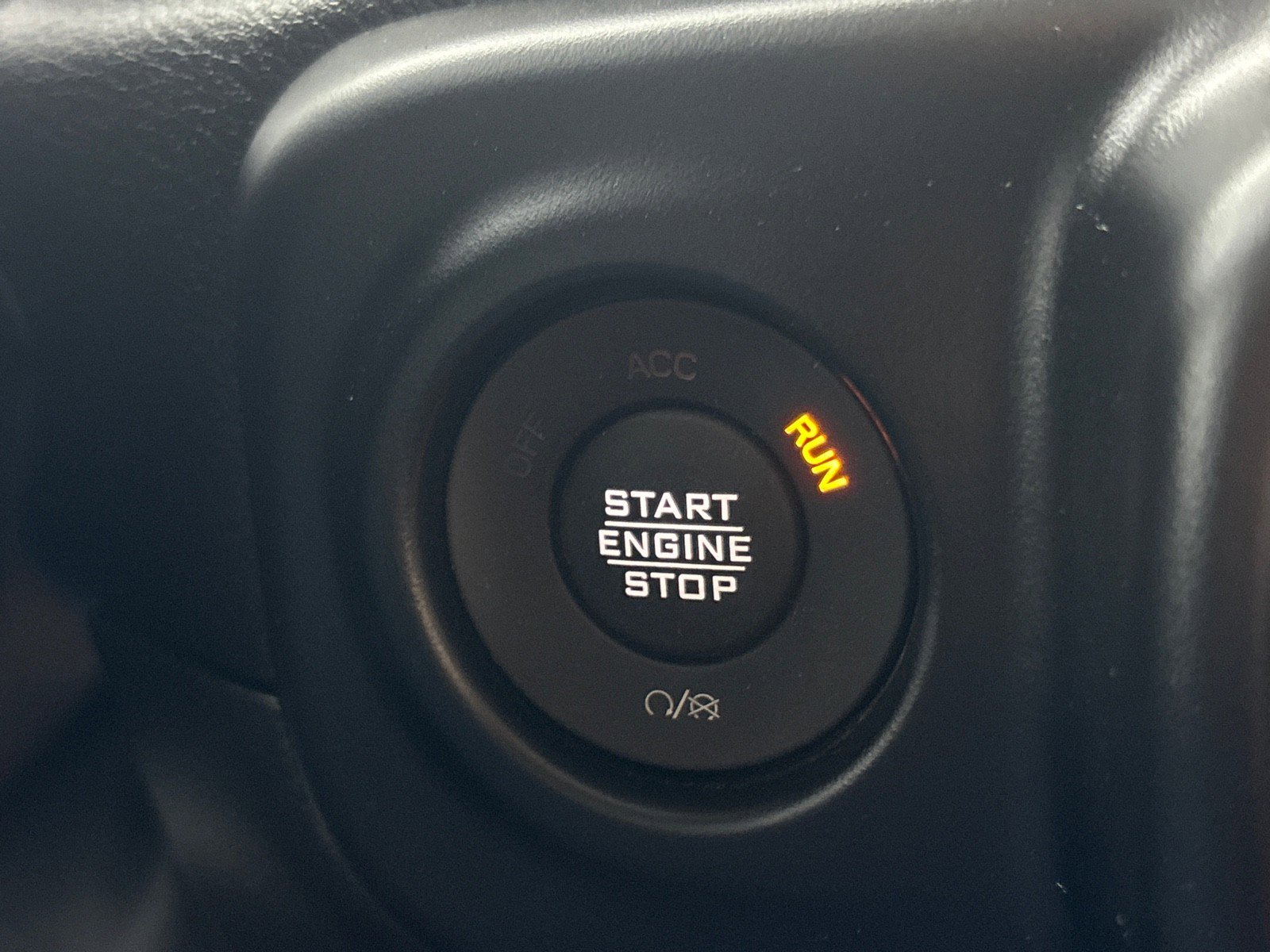 Used 2023 Jeep Gladiator Sport image 18