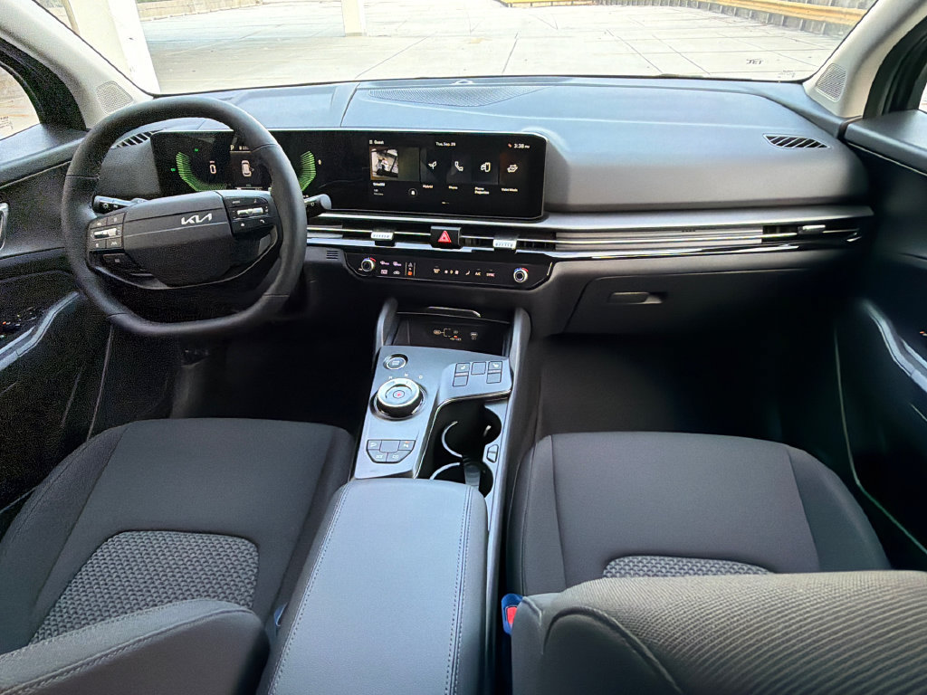 New 2027 Kia Sportage S FWD image 14