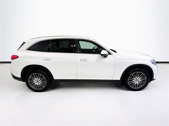 Certified 2025 Mercedes-Benz GLC 300 4MATIC image 4