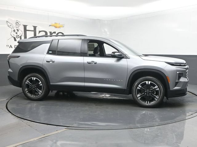 New 2027 Chevrolet Traverse LT w/ Sun and Wheel Package FWD image 1