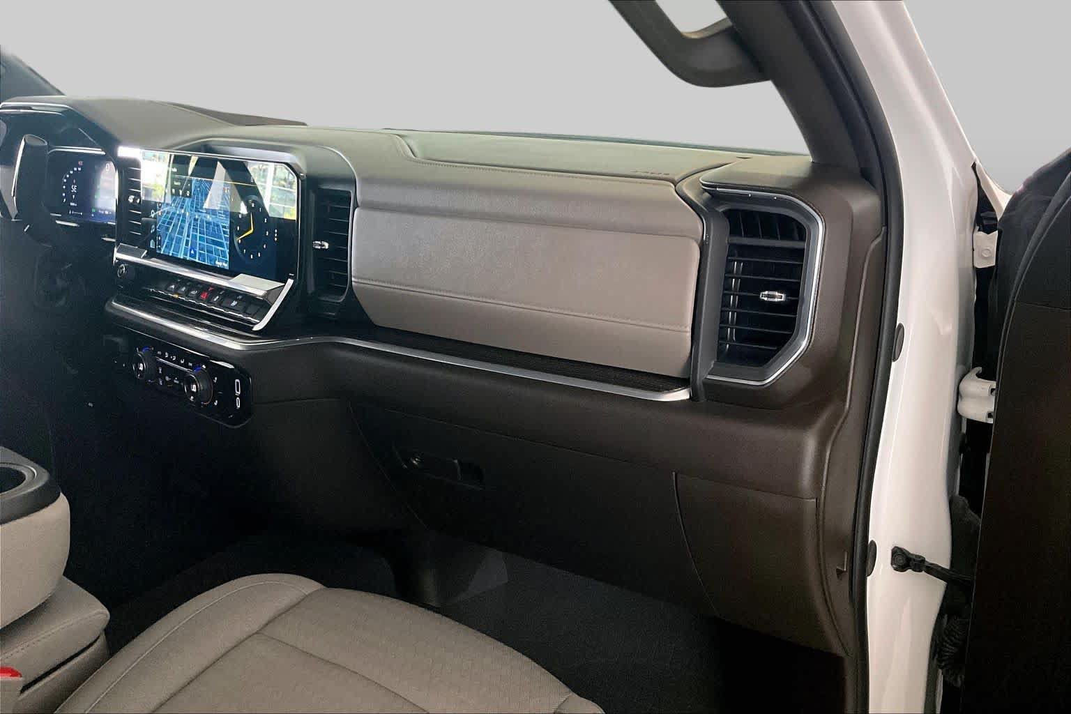 Used 2026 Chevrolet Silverado 1500 LT w/ Texas Edition Plus RWD image 17