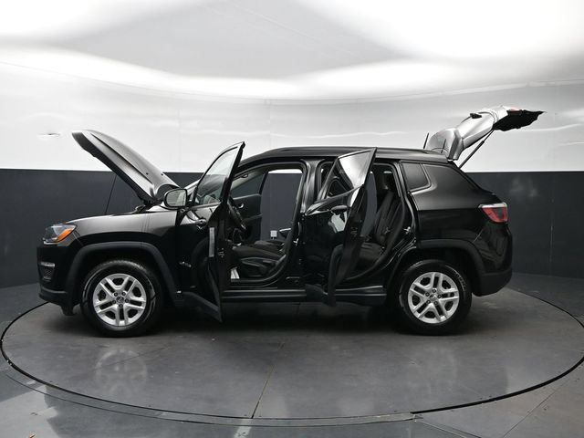 Used 2018 Jeep Compass Sport FWD image 38
