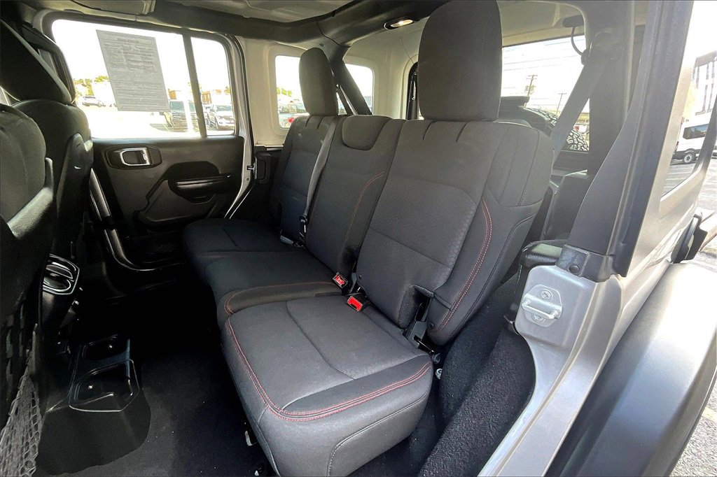 Used 2018 Jeep Wrangler Unlimited Rubicon image 24