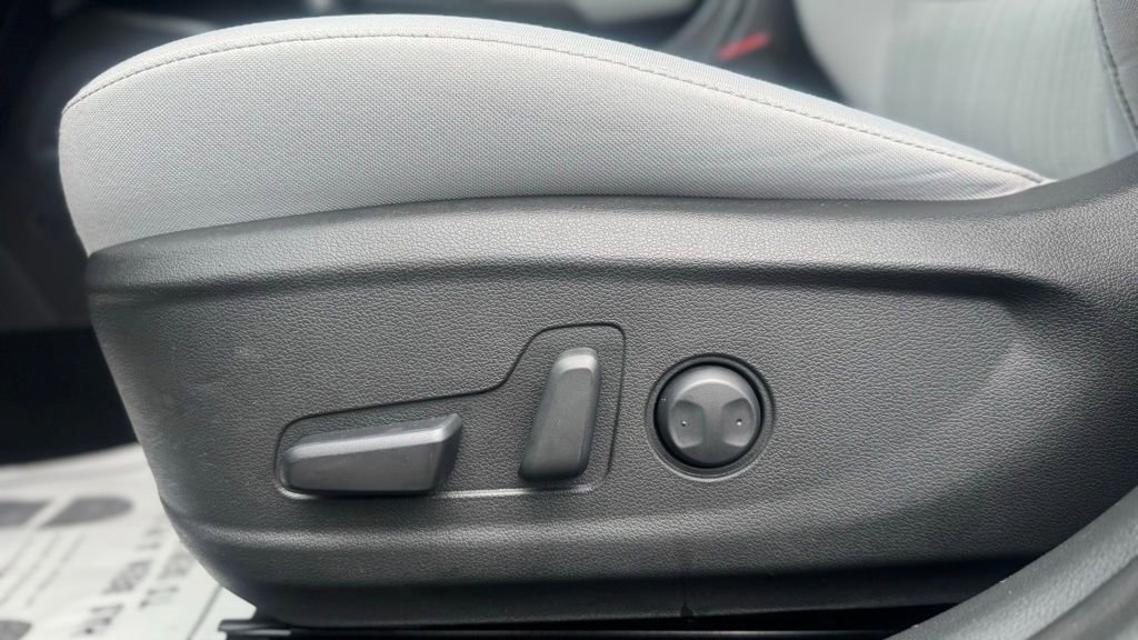 Used 2023 Hyundai Kona SEL w/ Cargo Package image 15