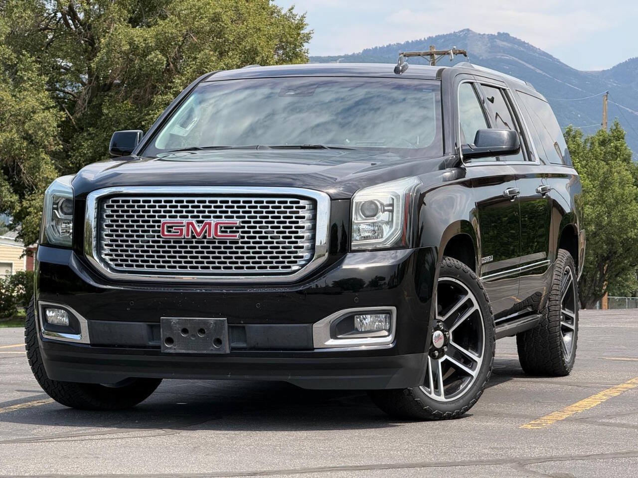 Used 2016 GMC Yukon XL Denali w/ Enhanced Security Package