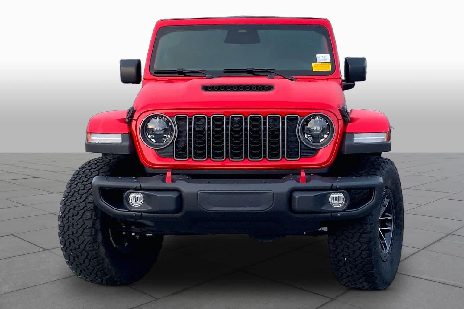 Used 2026 Jeep Wrangler Unlimited Rubicon AWD/4WD image 4