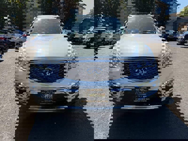 Used 2016 INFINITI QX50 2WD image 2