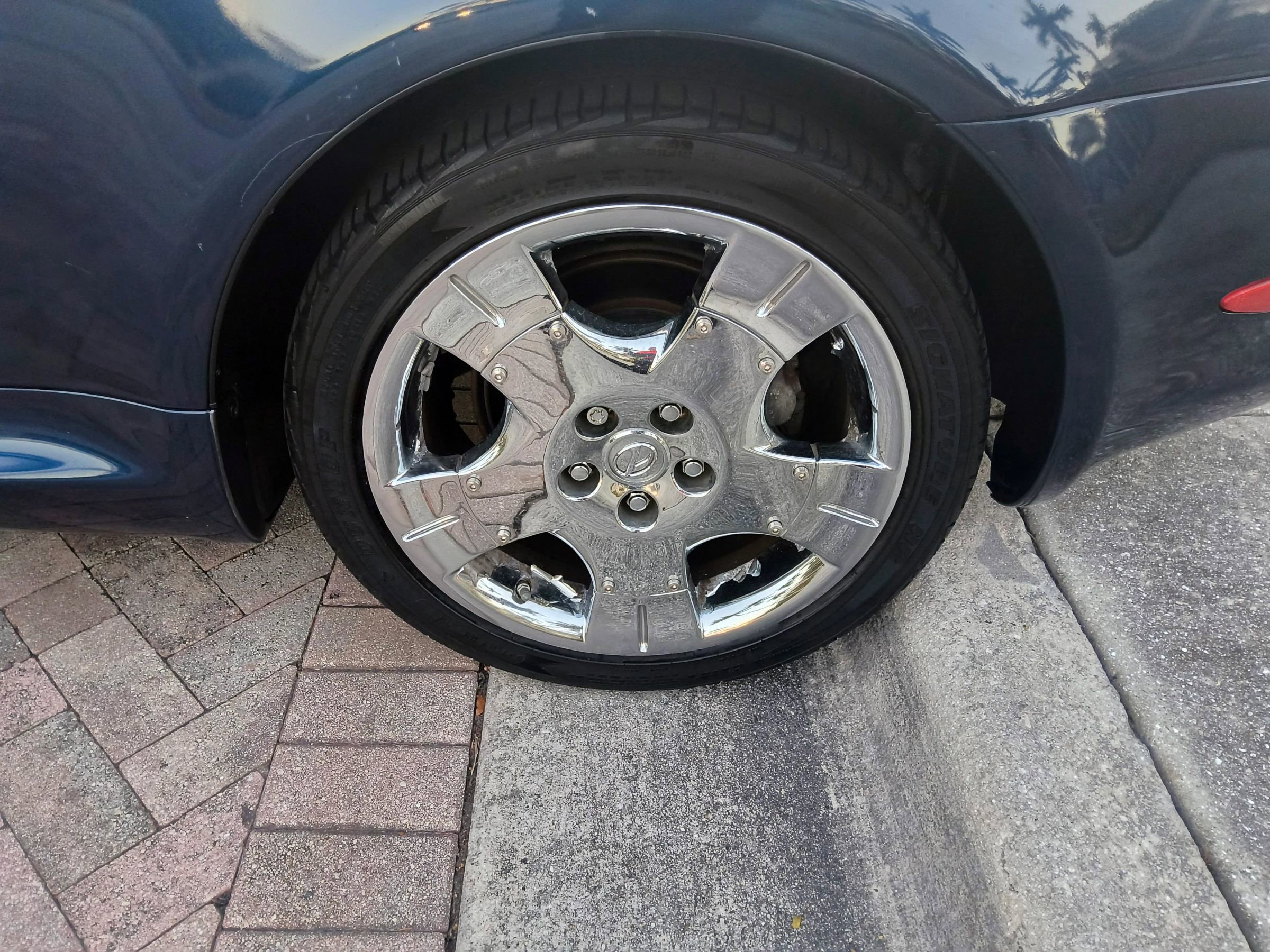 Used 2004 Lexus SC 430 Convertible image 52