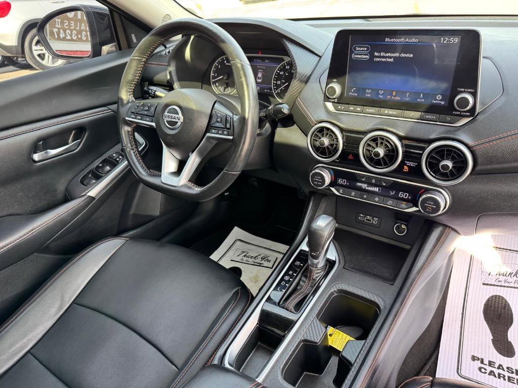 Used 2022 Nissan Sentra SR w/ SR Premium Package image 31