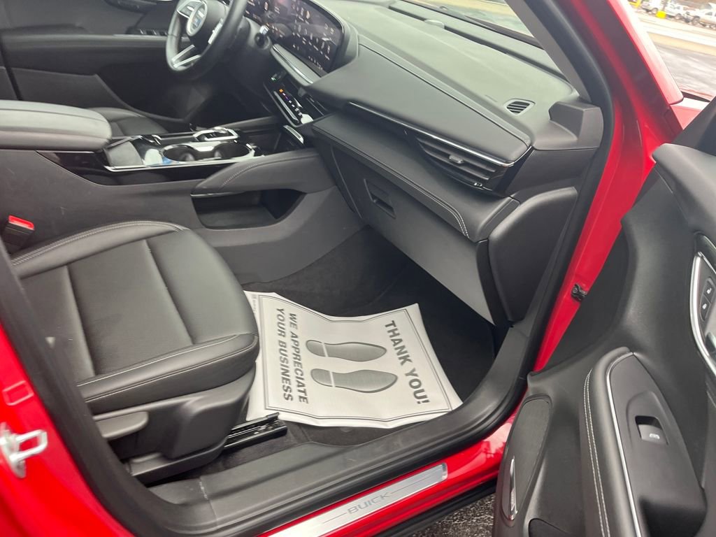 Used 2025 Buick Envision Preferred image 27