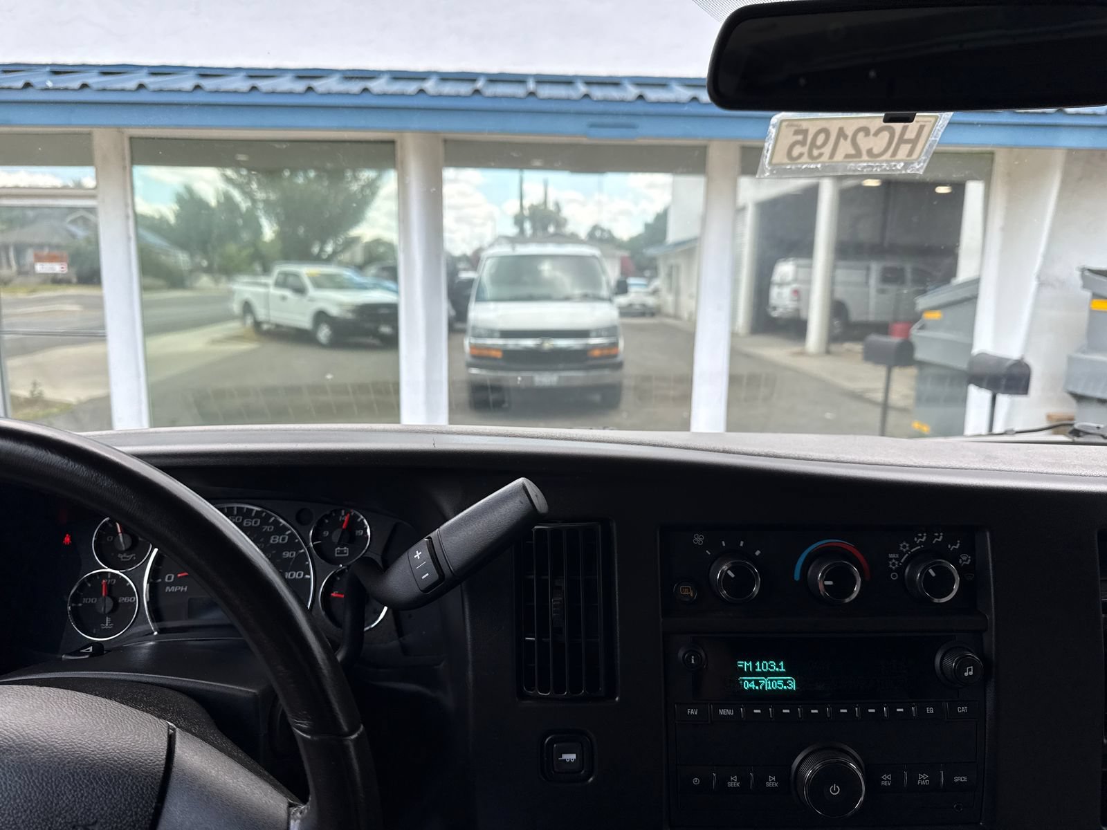 Used 2022 Chevrolet Express 2500 w/ Driver Convenience Package RWD image 17