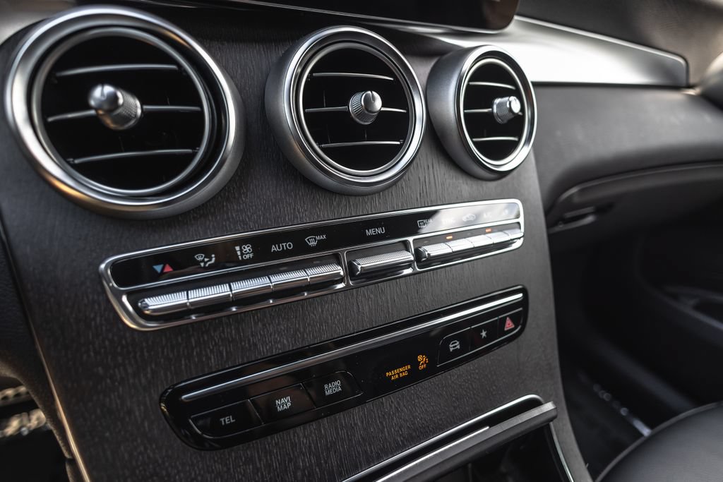 Used 2022 Mercedes-Benz GLC 43 AMG 4MATIC image 12