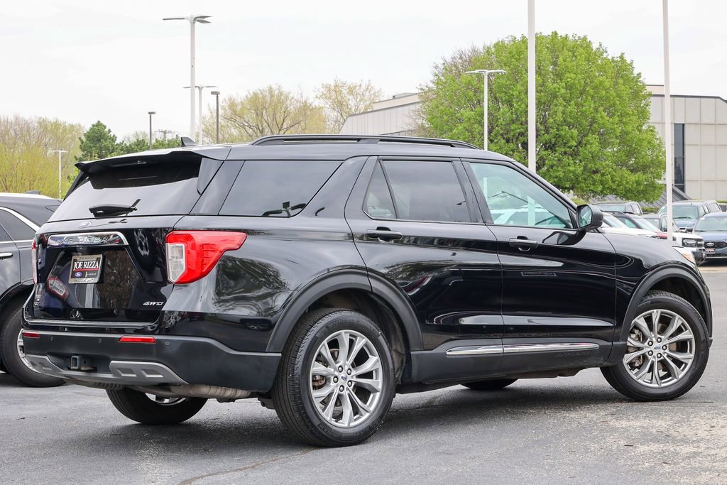 Certified 2023 Ford Explorer XLT w/ Equipment Group 202A AWD/4WD image 22